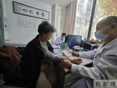 医生：坚持睡前深呼吸的高血压患者，不到半年，身体或有3变化