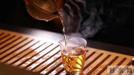 茶叶再次被关注！医生发现：高血脂患者常喝茶，或出现这些变化