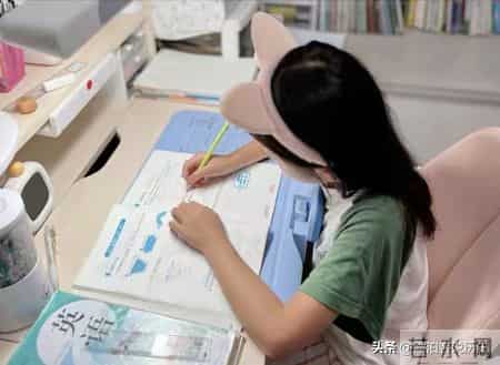 疼到窒息！宝妈坦言盼10岁女儿走丢，百万家长竟狂喊共情