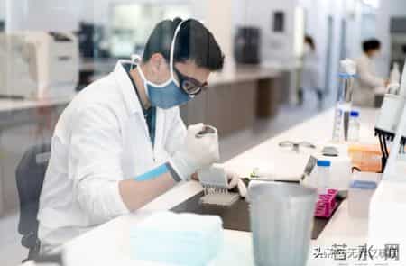 医疗开放陷两难困局，老外涌入中国医院，民生红线不容越