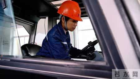 砚山 3 大法宝，让群众在家门口端稳 “金饭碗”