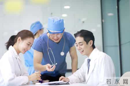 多名医生忠告:冠心病患者做完冠脉造影,务必重点看 4 项关键结果