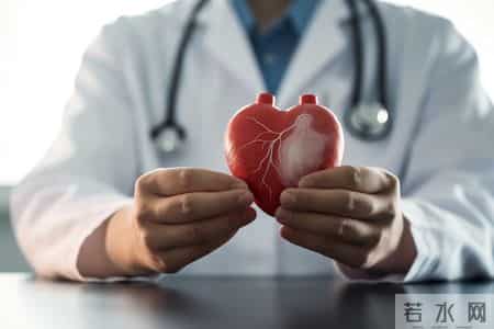 天气寒冷，医生告诫脑梗患者：不想脑出血，出门这些事一定注意