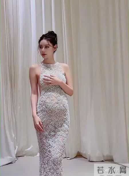 汪小菲老婆孕晚期拍孕妇照，大肚光滑没长纹，一顿五菜三汤被娇养