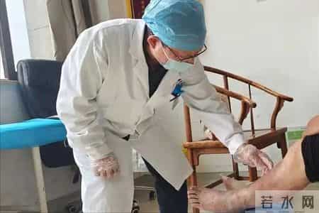 医生提醒：脑卒中不一定先嘴歪，而是频繁出现这5种表现，需警惕