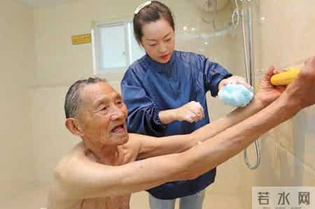 女子因癌症不幸走了！医生提醒：天冷宁愿躺一天，也别干这5事