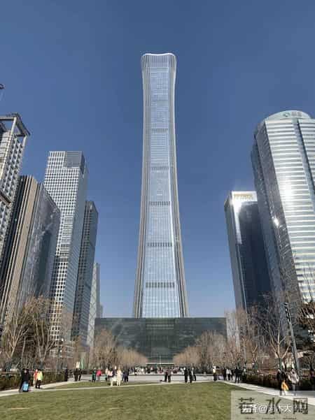 年轻人毕业去北京好，还是上海好，2026京沪职场去向利弊分析