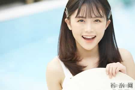 标题：放宽心态，做个有趣又有爱的父母，孩子自然长得漂亮！