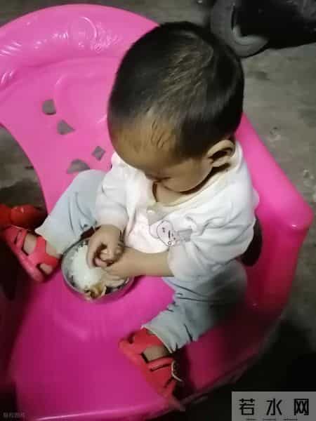 生育真相：有钱人“疯狂生”，中产不敢生，底层使劲生