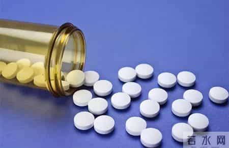 血脂达标不用吃阿托伐他汀？专家研究：高危人吃了有助于防心梗