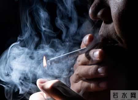 100个烟民中，最后会有几个人得肺癌，英国癌症研究给出解释