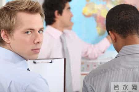 20条“装傻”生存潜规则，悟透的人早就弯道超车了