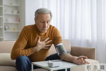 高血压一口酒都不能喝？医生怒斥：高血压还喝这5样，不要命了