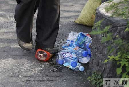 捡瓶换菜钱的山河四省：三亿人的困局，破局只靠这3条路