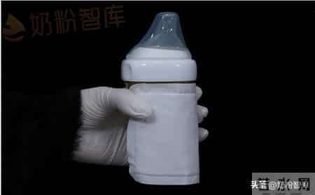 冬天不能用45℃水冲奶粉？喝奶温度要提高？担心宝宝烫嘴这样做…