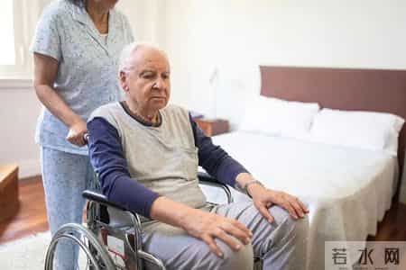 医生告诫：最能加重脑梗的行为，不是熬夜！而是频繁的去做这5事