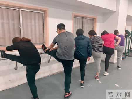 40岁后别瞎折腾！这3种养老生意闷声发财，有人年入百万