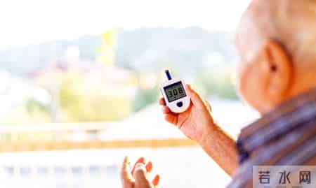 油条再次被关注！调查发现：糖尿病患者吃油条时，要多注意这3点