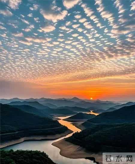 养出这样特征的孩子，才是父母的最大的福报，你就偷着乐吧！