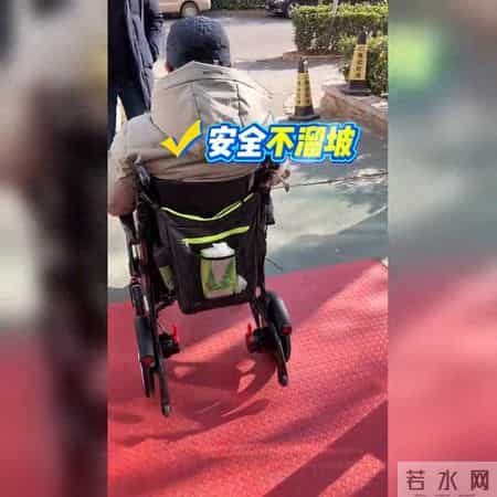 碳纤维电动轮椅实测：10公斤超轻折叠，大马力轻松爬坡