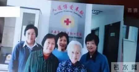 230位老人凑5万买楼养老，19年后人去楼空，最后一幕让人泪目