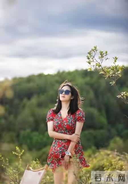 头条爆款文章-《做人，永远别忘拉你一把的人》