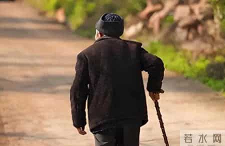 一住73岁老人住养老院半年后，发出忠告：人这一生，一定要有孩子