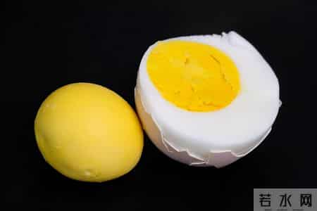 鸡蛋不能天天吃？医生提醒55岁后的老人，吃鸡蛋牢记4个关键