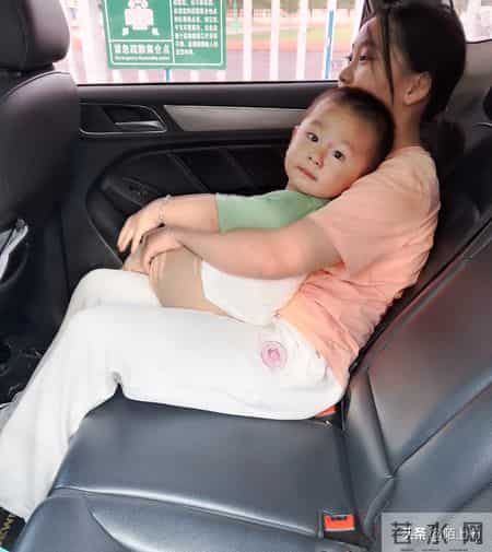 看着孙儿的成长真是一种无法言状的幸福！