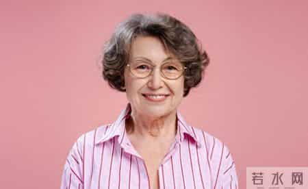 晚年的底气，除了存钱和房子，还得有这四样东西