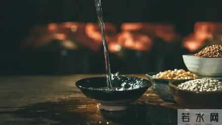 白酒再次成为关注中心！医生发现：冠心病喝白酒时，多留意5点！