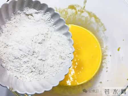 今日食谱「蓝莓软饼」宝宝辅食