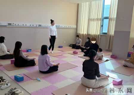 产科孕妇学校举办好“孕”正当时元旦主题活动