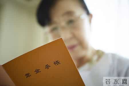 湖北人退休！工龄43年领5250元！网友：普通企业有这水平已很不错