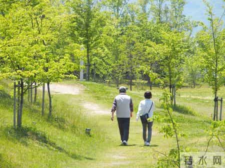 医生发现：天天走路锻炼的糖尿病人，不用几月，身体或迎来9变化