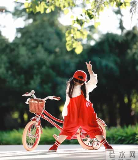 想为孩子铺一条更顺遂的人生路？把这三句话种进他心里就够了