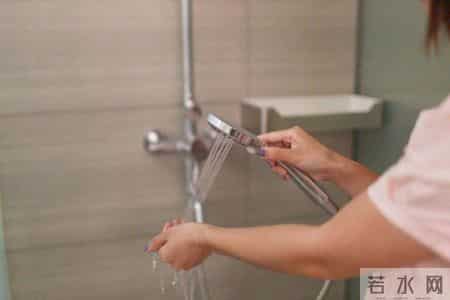 冬季坐月子别瞎熬！想要少遭罪恢复快，这些误区不要踩