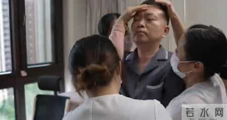 29岁渐冻症女孩站起来了：当“必死之症”第一次被人类按下暂停键