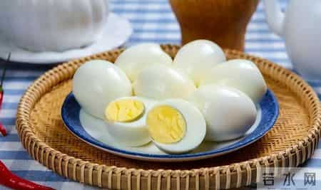 复旦大学发现：不吃花生和鸡蛋的人，胆固醇马上就降低了？可信吗