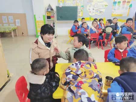 心怀热爱，一路向阳——记商南县东岗幼儿园教师王倩的幼教情怀