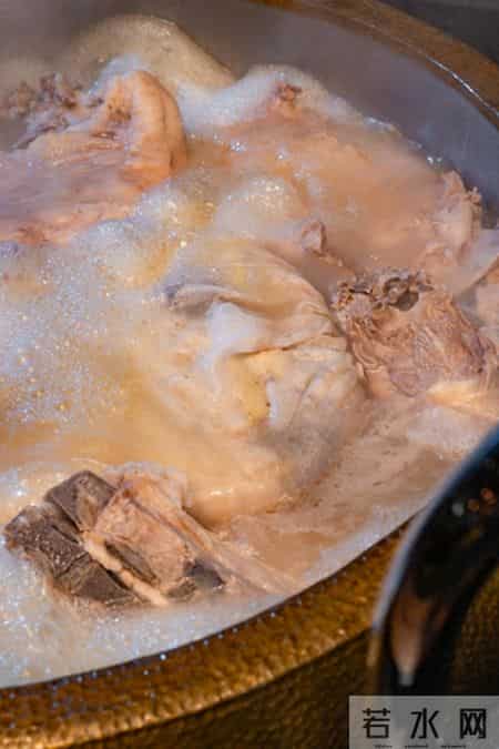 聪明！西贝设 300 元食安津贴，把企业核心关切绑进员工工资