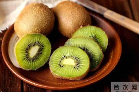 猕猴桃可以抑制癌细胞生长扩散？医生建议：多吃这4物，有助预防
