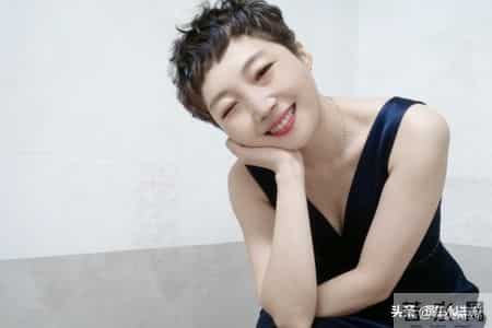 男女之间，如果不是夫妻，千万不要想着占便宜，工作中也不行