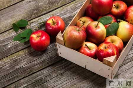 苹果立大功？医生发现：经常吃苹果的人，不出半年，或有这3变化