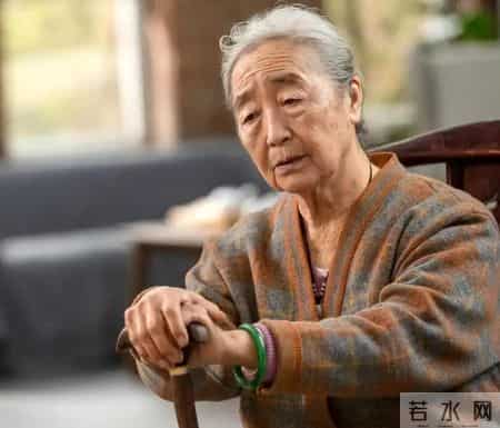 研究发现：阿尔兹海默症早期不是记性差，而是身上5表现，需注意