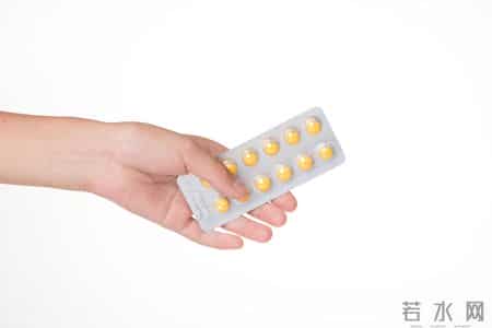 大妈因心脏病走了！医生：天冷宁愿躺一天，也别干这3事！