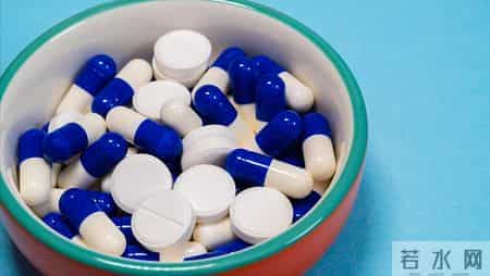 血脂达标不用吃阿托伐他汀？专家研究：高危人吃了有助于防心梗