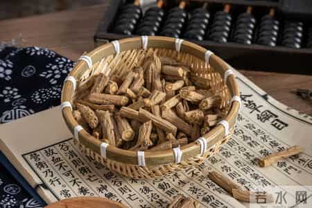 平时看着很机灵，但一到学习上就不开窍！用一把草根给孩子增灵光