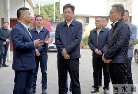 云霄县委县政府主要领导调研医养结合和旧城改造工作