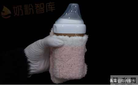 冬天不能用45℃水冲奶粉？喝奶温度要提高？担心宝宝烫嘴这样做…